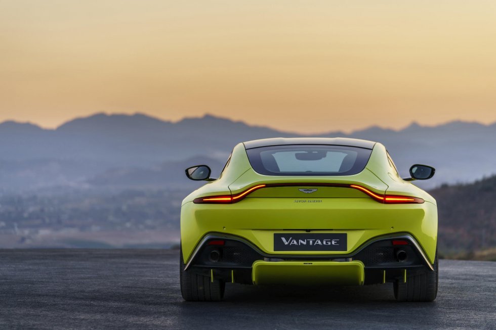 Den nye Aston Martin Vantage er afsløret, og den er pokkers lækker