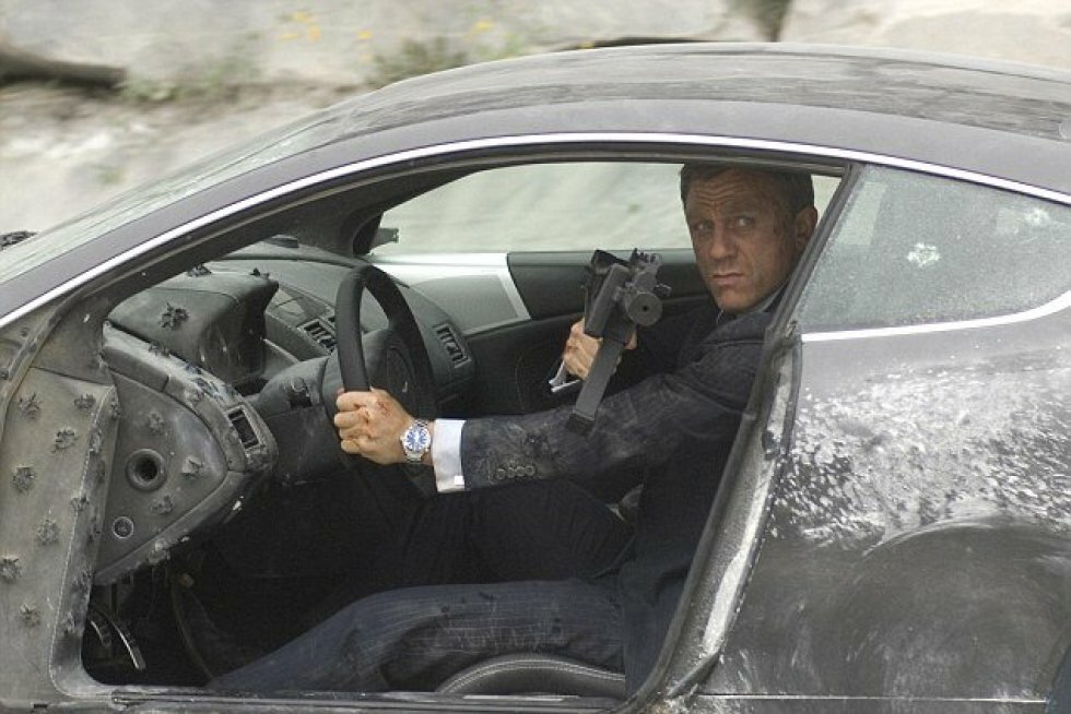 James Bond har smadret biler for 37 millioner kroner over 24 film