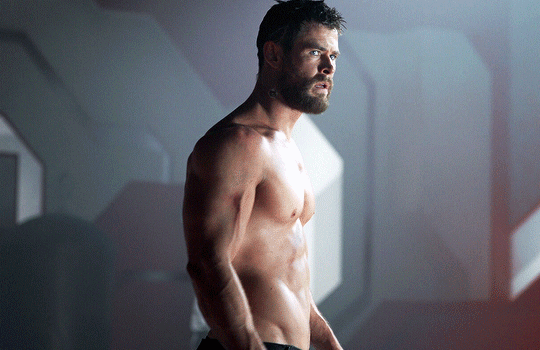 Chris Hemsworth træner op til ny film: Jeg skal være større end Thor
