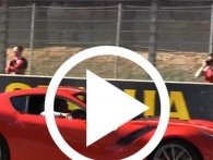 Så er den nye Ferrari F12TDF i aktion