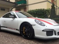 Den første Porsche 911 R sælges 
