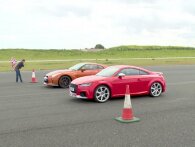Hvem er hurtigst: Nissan GT-R eller Audi TT RS?