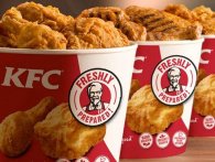 Kvinde sagsøger KFC for 133 millioner kroner: Her er hendes åndssvage grund