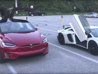 Se en Tesla Model X ydmyge en Lamborghini Aventador