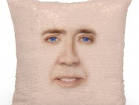 Nu kan du få din egen pude med Nicolas Cages ansigt på