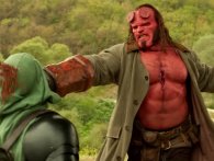 Blodig, sønderrivende og fandenivoldsk: Her er den sidste red band trailer til Hellboy