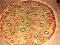 Glem ananas-debatten: Ny pizza med kiwi får internettet til at eksplodere
