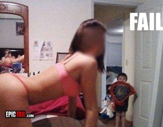 Parenting Fail Nude