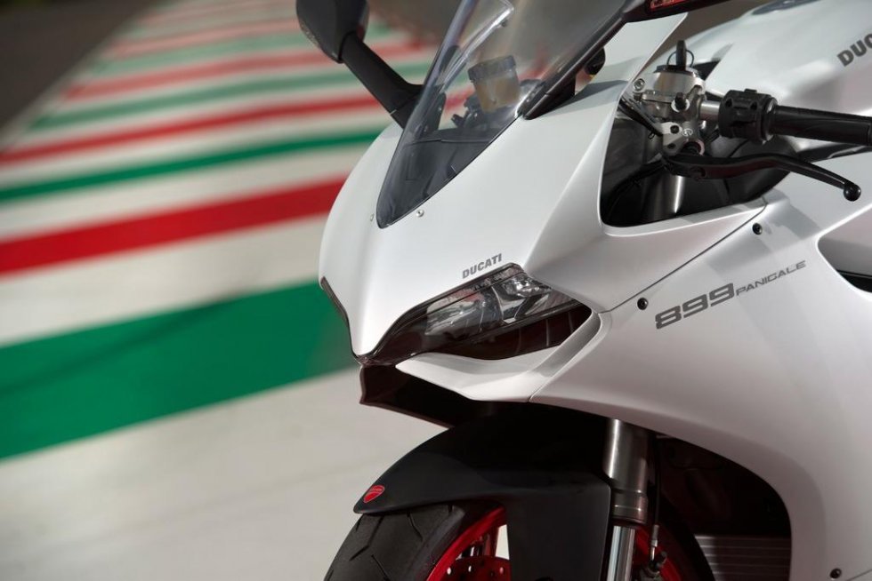 Ducati - Ducati 899 Panigale - sex på to hjul