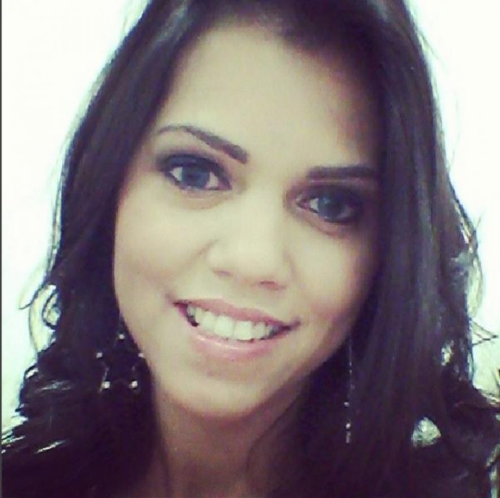 Mød Karina Lemos: Brasilianeren, der er blevet døbt 'verdens lækreste dværg'