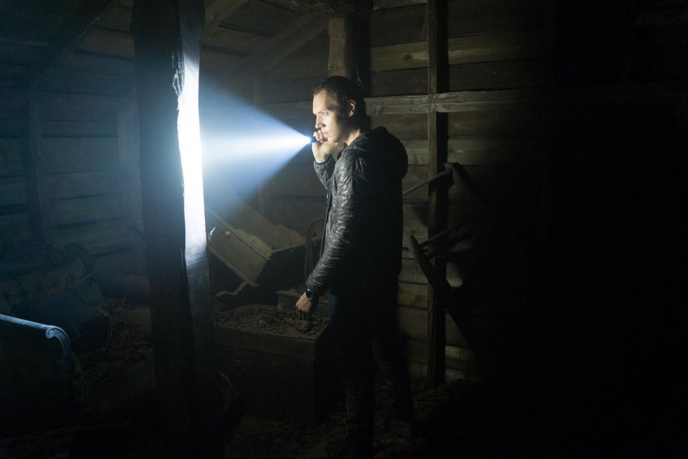Nordisk Film - Anmeldelse: Blair Witch er et festfyrværkeri i skræk, paranoia og rædsel