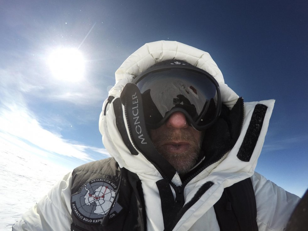PR fra Moncler - Et frysende helvede: Michele vil på egen hånd gå 4.000 kilometer i minus 40 grader