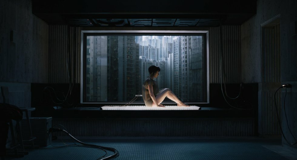 UIP - 'Ghost in the Shell' er ægte cyberpunk på film - nå, ja, og så er Scarlett pissefræk!