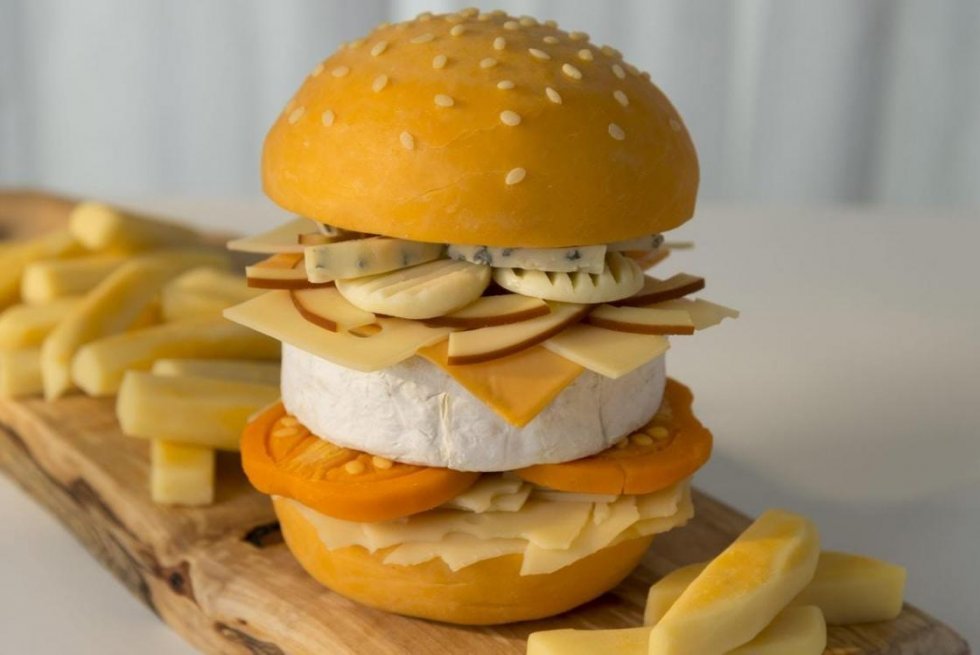 Du kan nu få en cheeseburger lavet udelukkende af ost