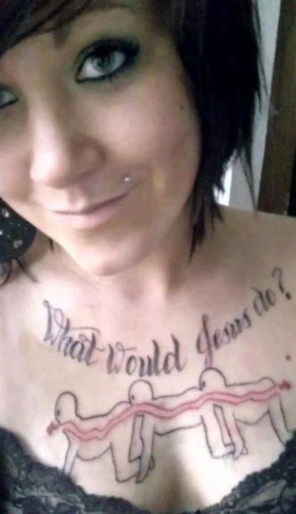 15 forfærdelige tatoveringer, der ødelægger et ellers sæt virkelig flotte bryster