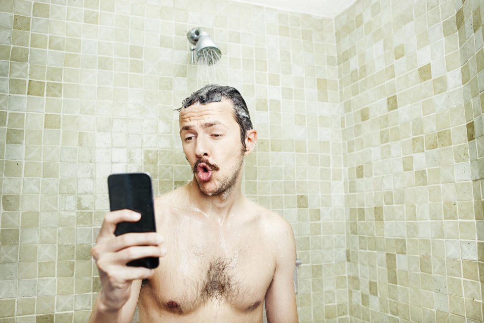 Selfies får dig til at tro at du er mere lækker end du egentlig er - ifølge forskning