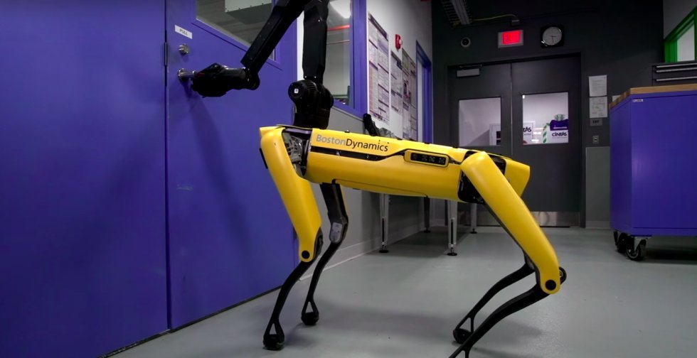 Boston Dynamics' nye robot kan åbne døre - og nu er menneskeheden dødsdømt