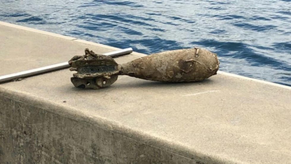 Dykkere finder udetoneret bombe fra 2. Verdenskrig i havnen i Sydney