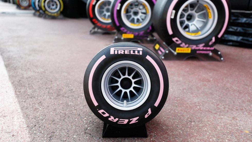 Den ultimative værkstedshøjttaler: bluetooth-højttaler designet efter et Ferrari Formula 1-dæk