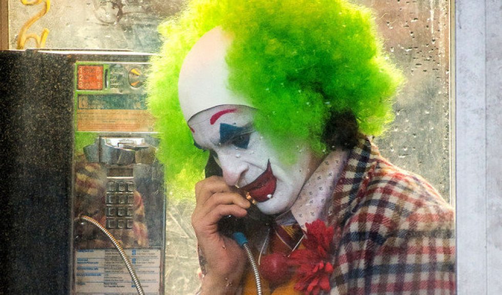 Ny video fra The Joker viser Joaquin Phoenix og co. i fuld makeup