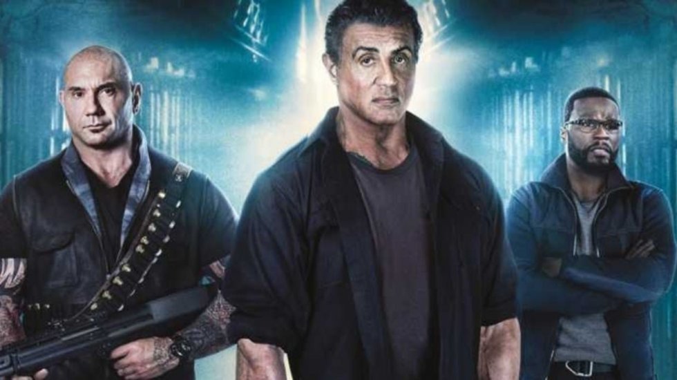 Stallone, Bautista og 50 Cent deler øretæver ud i traileren til Escape Plan 3