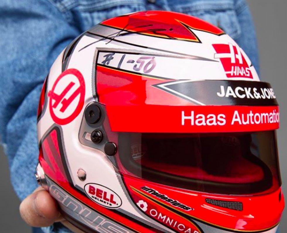 Få en miniature udgave af Kevin Magnussens F1-hjelm 