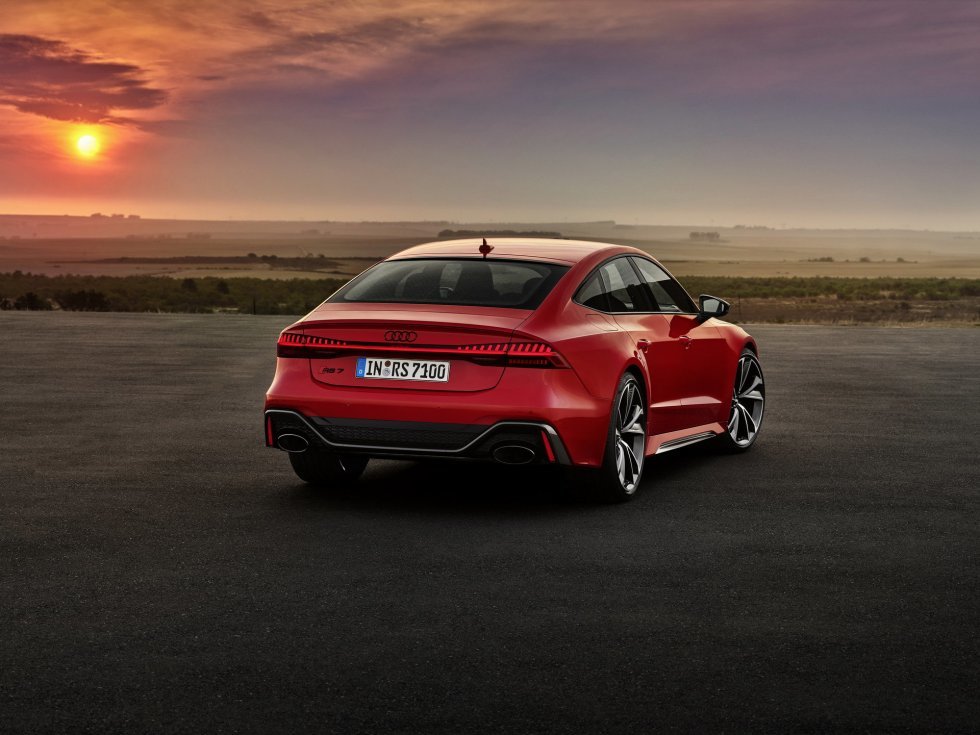 Audi løfter sløret for RS7 med 600 hestekræfter