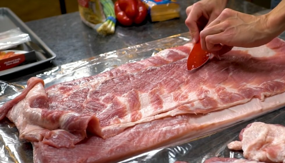 Sådan steger du verdens største stykke bacon - hvem kunne klare sådan en krabat?
