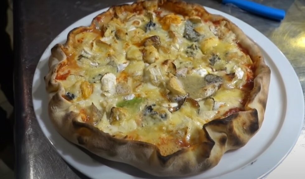 Fransk kok slår verdensrekord med 254 forskellige oste på EN pizza