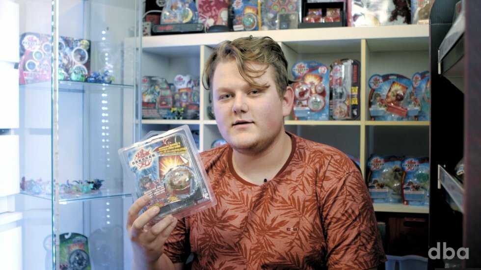 20-årige Emil købte sjælden japansk legetøjsfigur for 20 kr.: I dag koster den 3.000 kr.