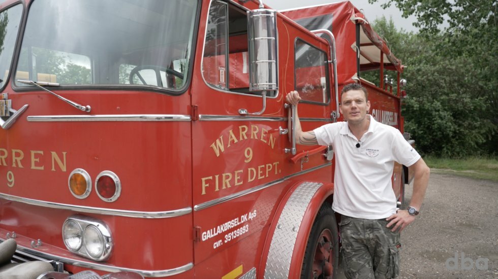 Nu kan du eje en ægte brandbil, der er forvandlet til en partybus