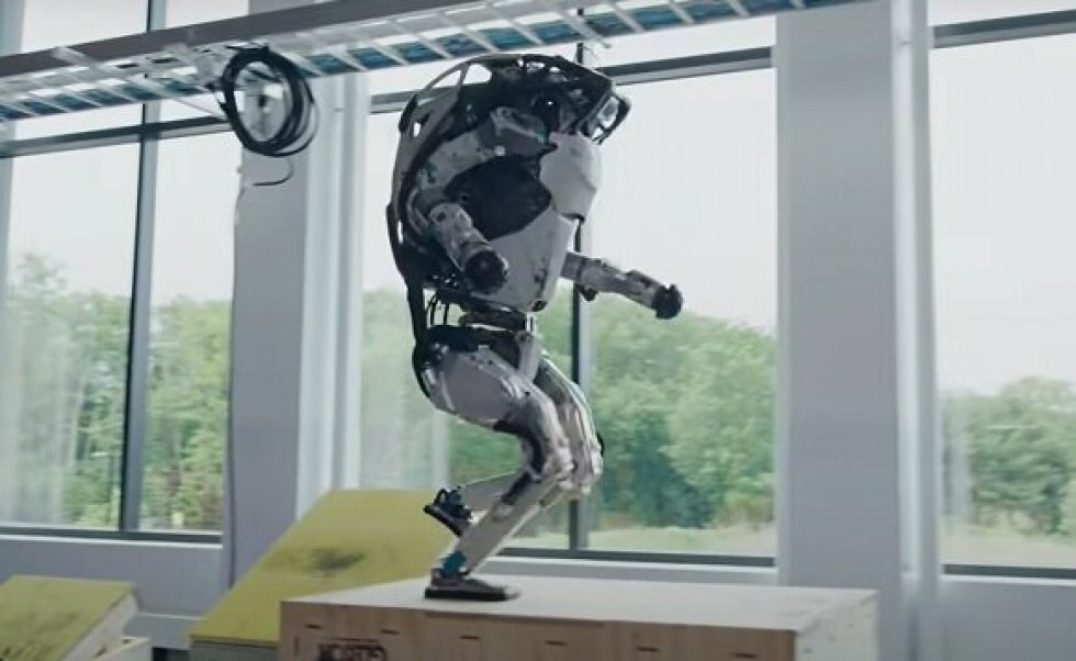 Skynet nærmer sig: Se Boston Dynamics' nye robotter lave parkour