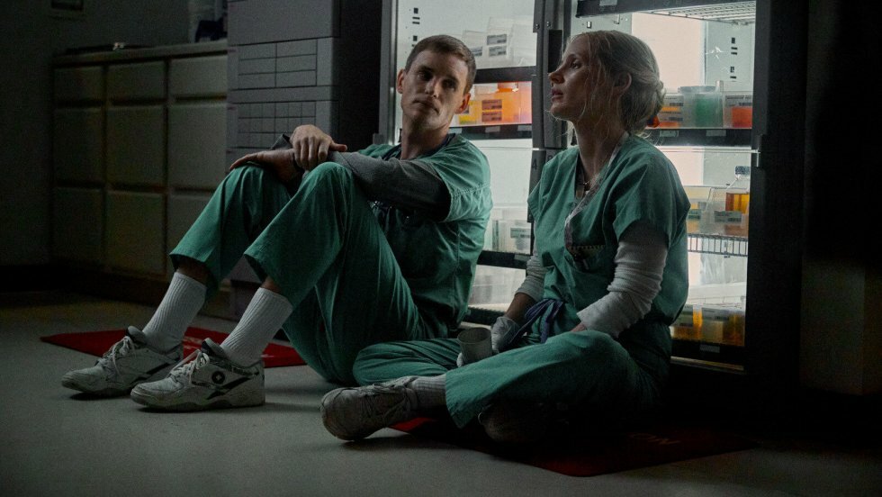 Første trailer til The Good Nurse: Sygeplejersken, der stod bag op til 300 dødsfald