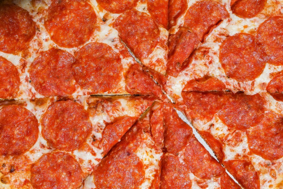 Pizza Hut slår verdensrekord og laver verdens største pizza med 630.000 skiver peperoni