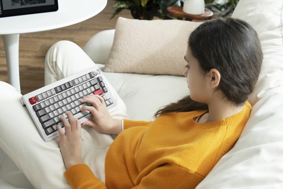OnePlus Featuring Keyboard 81 Pro - Smartphone-producenten OnePlus har lige afsløret et mekanisk keyboard?!