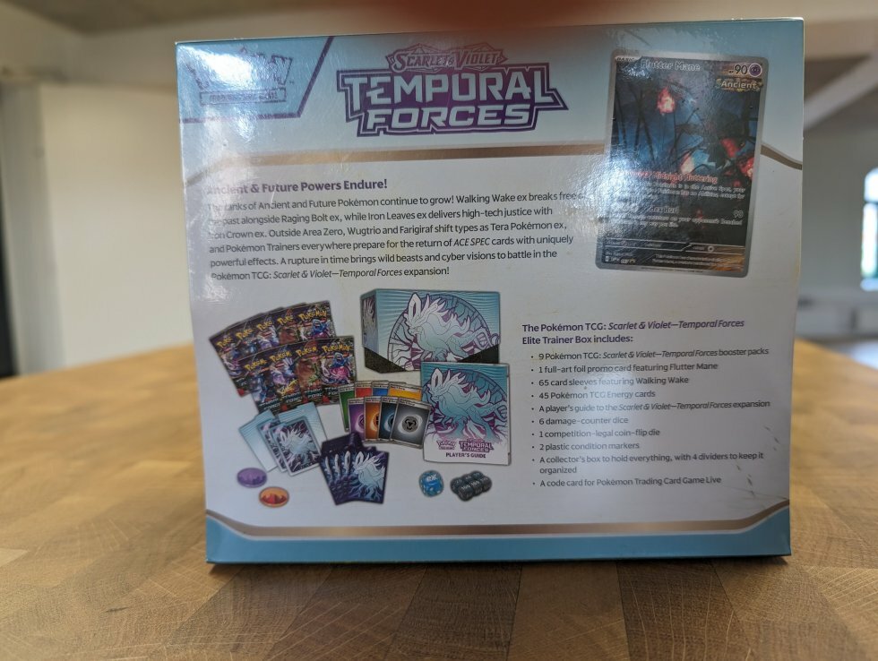 Vind en Elite Trainer Box fra Pokémon Temporal Forces 