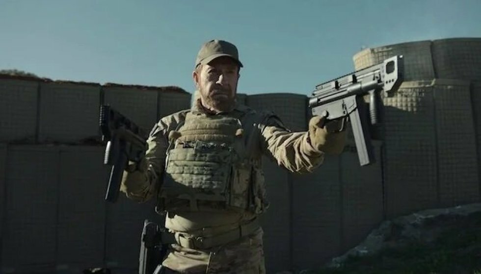 Chuck Norris er tilbage - 84-årig actionhelt melder klar til kamp i første trailer til Agent Recon
