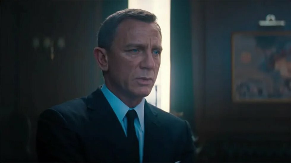 James Bond har smadret biler for 37 millioner kroner over 24 film