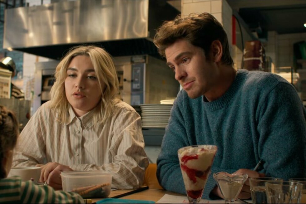 Andrew Garfield og Florence Pugh var så opslugt af deres sexscene, at de overhørte instruktøren, da scenen var slut