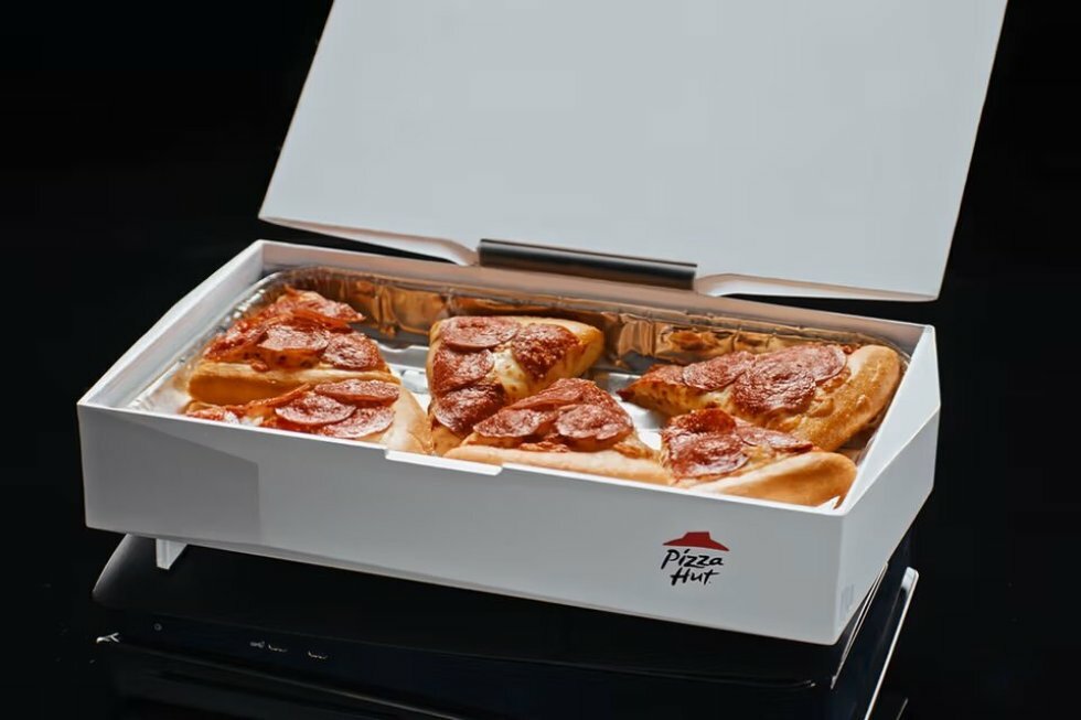 Pizza Hut har designet gadget, der luner din pizza med varmen fra din PlayStation 5