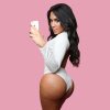 Amazing Kim Kardashian Lookalike Is A Transgender Woman - Denne Kim Kardashian-klon gemmer på en hemmelighed?