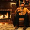 Nick Offerman's 'Yule Log' - Årlig juletradition: Se Nick Offerman sidde og drikke whisky i 45 minutter