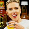 Scarlett Johansson Tries To Not Spoil Avengers While Eating Spicy Wings | Hot Ones - Scarlett Johansson spiser hot wings og taler Avengers: Endgame på Hot Ones
