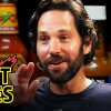 Paul Rudd Does a Historic Dab While Eating Spicy Wings | Hot Ones - Paul Rudd kommenterer på teorien om, hvordan Ant-Man nemt kunne nedlægge Thanos 