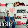 Chris Brown Shows Off The Most Insane Sneaker Collection We've Ever Seen On Complex Closets - Elsker du også Air Jordans højt nok til at få en ansigtstusse? Chris Brown gør