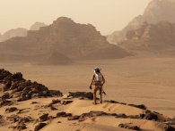 Anmeldelse af The Martian: Matt Damon er helt alene på Mars i overvældende, visuel blockbuster