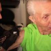 104-årig oldefar bliver den ældste til at få en tatovering: Se hvor badass han er