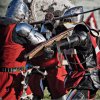 Sværd, økser, hellebarder og brækkede lemmer: Kom med til VM i middelalderkamp