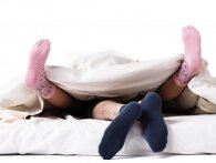 Strømpernes erotiske effekt: Fyr op under fødderne og få den perfekte orgasme