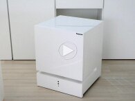 Se videoen: Panasonics nye køleskab har hjul og kommer når du kalder